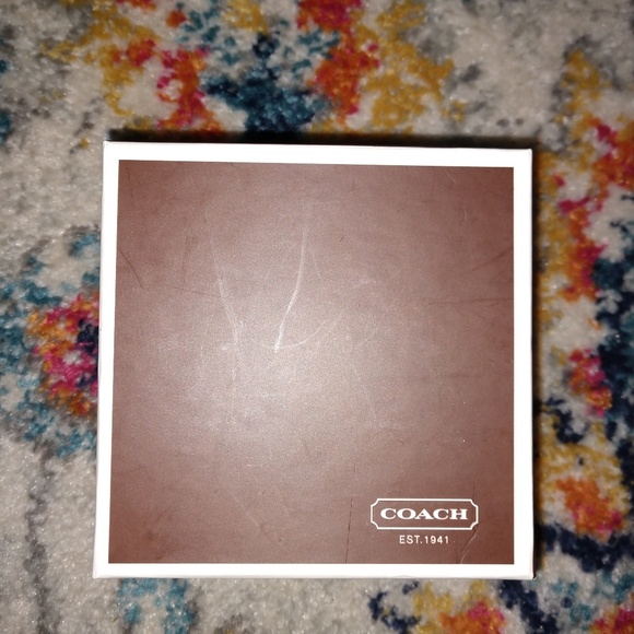 Coach Signature Silver Watch - Picture 7 of 7